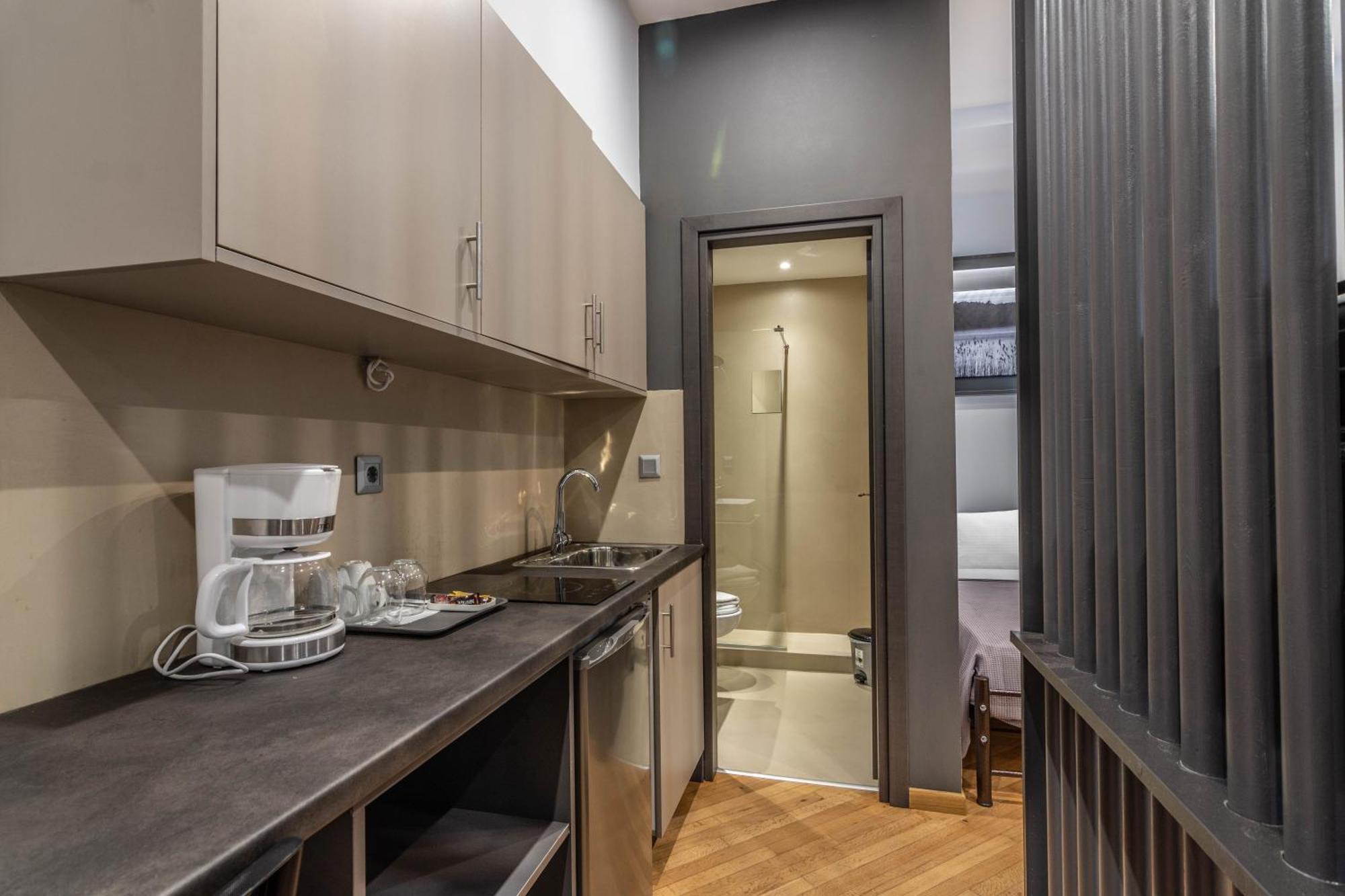 Aris Premium Accommodations Афіни Екстер'єр фото