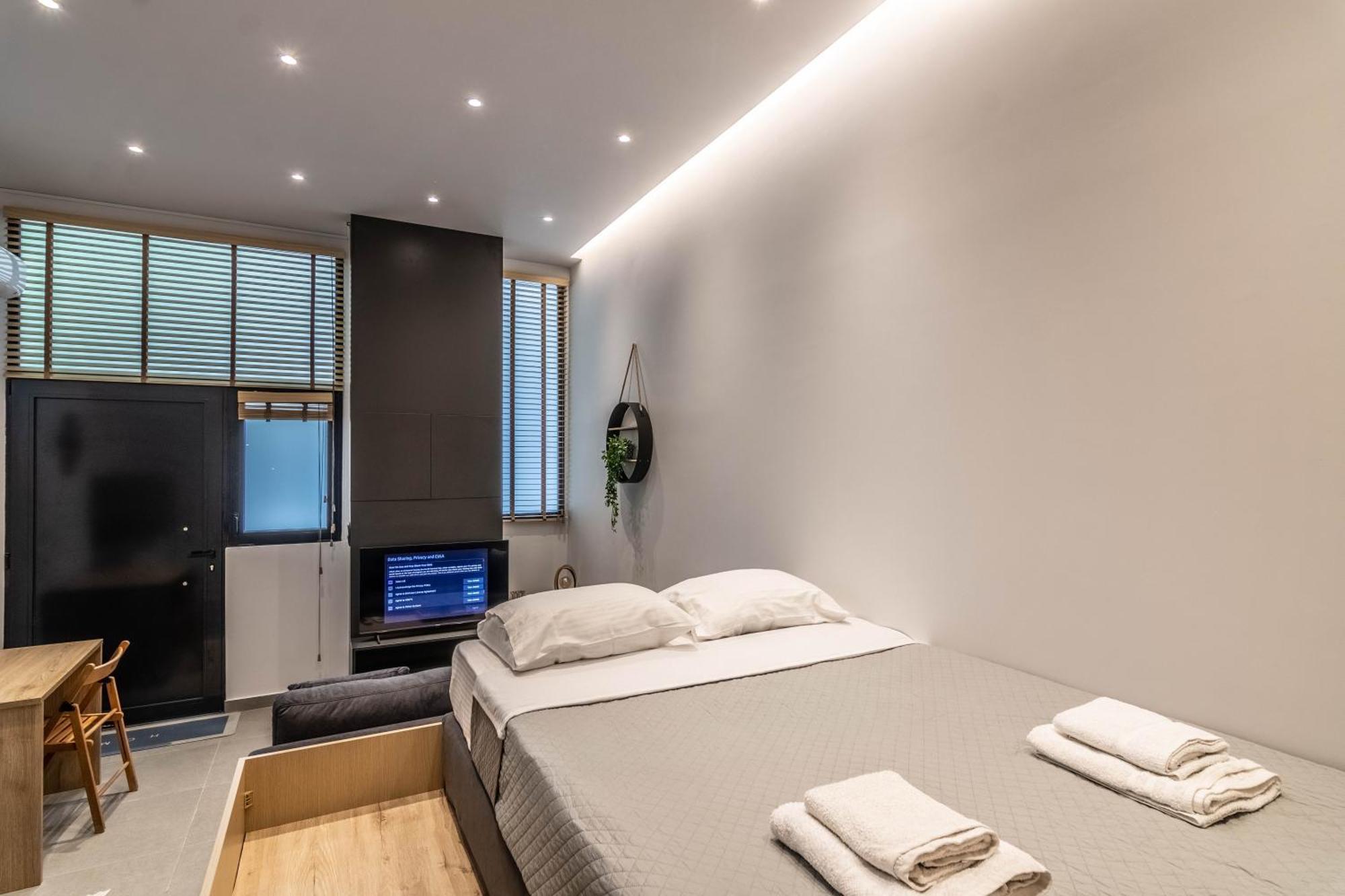 Aris Premium Accommodations Афіни Екстер'єр фото